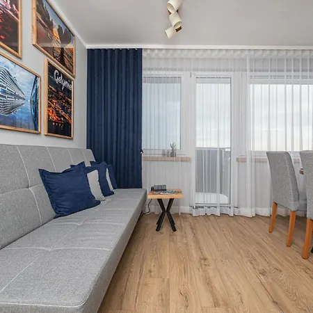 Apartament Avis Skwer Kościuszki 48 *