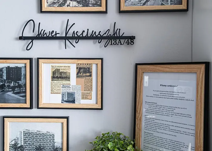 Avis Skwer Kosciuszki 48 * Gdynia