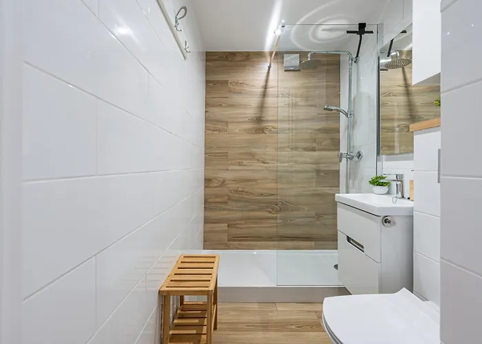 Apartament Avis Skwer Kosciuszki 48 *