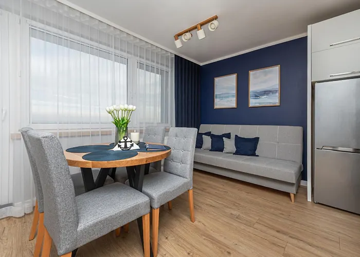 Avis Skwer Kosciuszki 48 * Gdynia