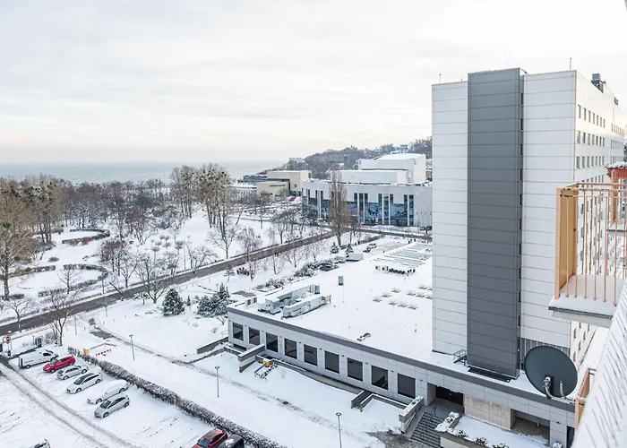 Avis Skwer Kosciuszki 48 * Gdynia